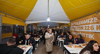 Gaziantep'te Ramazan Sokağı gönül sofrasına dönüştü