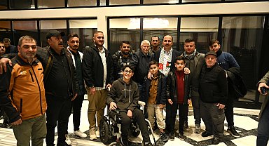 Gazzeli aileler aynı sofrada bir araya geldi