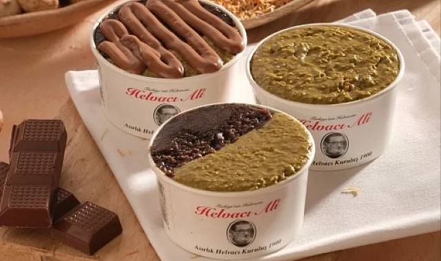 İftarda en çok tercih edilen tatlı "dondurmalı irmik helvası"