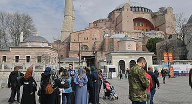 İstanbul Beylikdüzü'nde ramazan sanat ve sağlıkla karşılanıyor