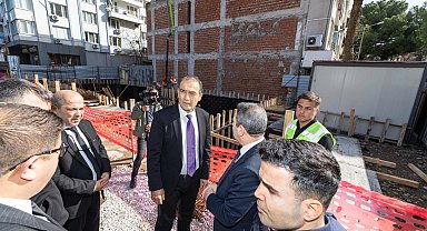 İzmir Bergama'da Ticaret Merkezi'ne temel