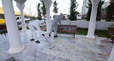 İzmir Narlıdere'de camilerde temizlik çalışması