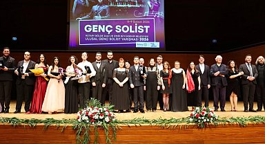İzmir'de Genç Solist Yarışması'nda ödüller sahiplerini buldu