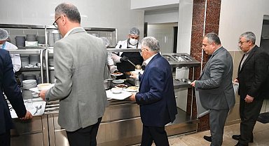 KASKİ personeline Başkan Büyükkılıç morali