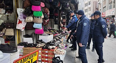 Kayseri zabıtasından kaldırım harekatı