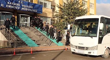 Kayseri'de FETÖ'ye 54 tutuklama