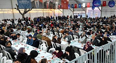 Kocaeli Gebze'de ilk İftar binlerce vatandaşla paylaşıldı