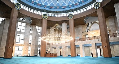 Kocaeli Kartepe Kent Meydanı Camii ilk teravihle açılıyor