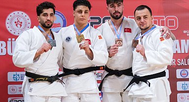Kocaeli'de Judo Şampiyonasında Kağıtspor'dan madalya yağmuru