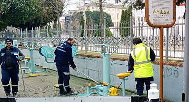Kocaeli'de parklardaki spor aletleri yeniden kullanıma kazandırılıyor