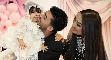 Kurtuluş Kuş, kızının 1. yaşında en özel anı yaşadı