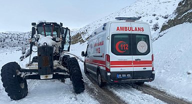 Malatya'da ekipler karla mücadele için seferber
