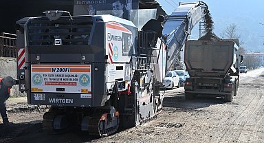 Manisa Büyükşehir kendi asfaltını kullanmaya başladı