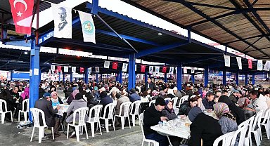 Manisa Büyükşehir'in iftar sofrası Gördes'te kuruldu