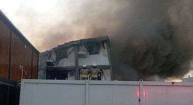 Manisa'da işçi konteynerinde çıkan yangın kontrol altına alındı