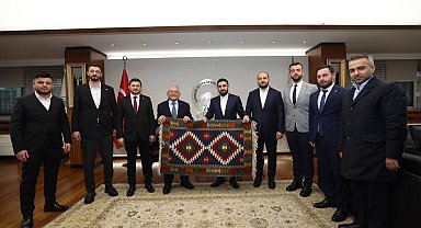 Memduh Büyükkılıç TÜGVA Genel Başkanı'nı ağırladı