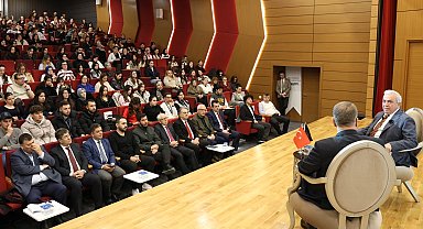 Nilüfer Belediye Başkanı Şadi Özdemir gençlerle buluştu