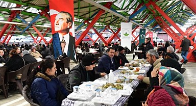 Osmangazi Belediyesi’nden Soğanlı Mahallesi’nde İftar Sofrası