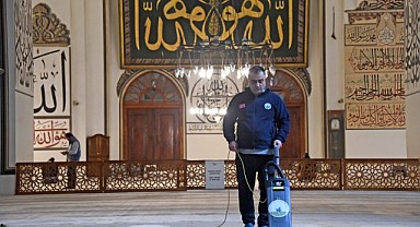 Osmangazi Belediyesi’nden Ulu Camii’ye Ramazan Hazırlığı