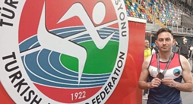 Polis memuru Gökhan Uluman'dan atletizmde üç altın madalya