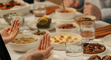 Ramazan'da mide sorunları ve halsizliği aşmak için altın tavsiyeler... Sahur sağlık için önemli mi?