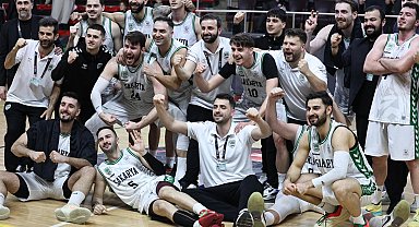 Sakarya'da Büyükşehir Basketbol'dan farklı galibiyet