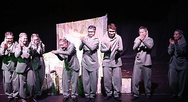 'Sihirli Flüt' Eskişehir'de prömiyer yaptı