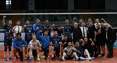 SMS Grup Efeler Ligi’nde Bursa Büyükşehir Belediyespor’dan Kritik Galibiyet