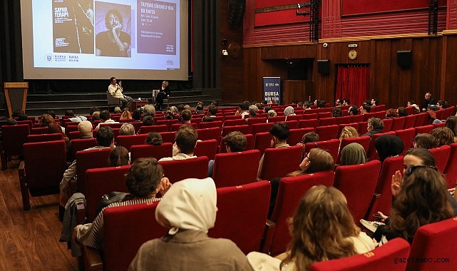 Tolga Karaçelik’in “Saykoterapi”si Bursa’da Gösterildi