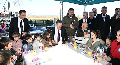 Trabzon'da Başkan Genç Çarşıbaşı'nda vatandaşlarla buluştu