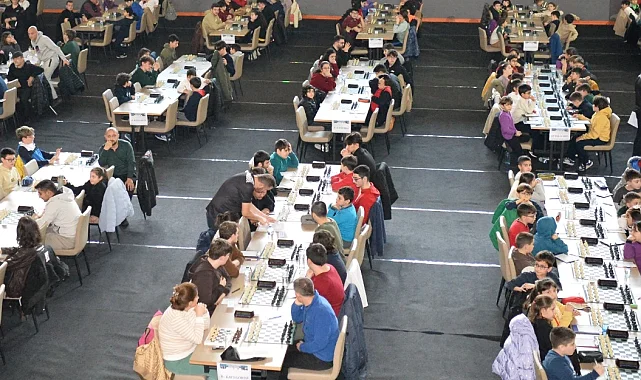 Trabzon'da 'Kurtuluş Kupası Satranç Turnuvası' başladı