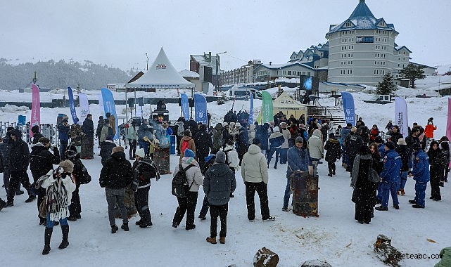 Üniversiteliler Uludağ’da Buluştu