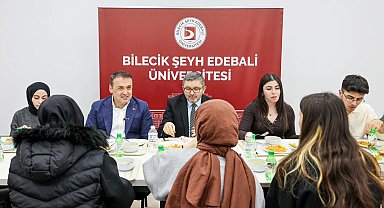 Vali Sözer öğrencilerle aynı sofrada buluştu