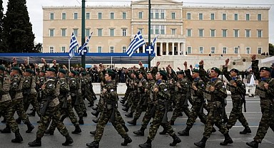 Yunan Ordusunda Casusluk Skandalı