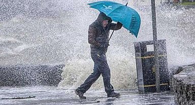 Yurt genelinde kuvvetli yağış ve rüzgar uyarısı