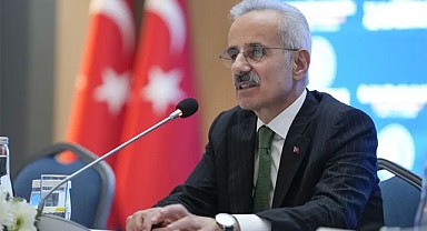 14 Türk Gemisi Hürmüz Boğazı’nda Bekliyor