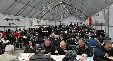 450 bin kişi iftar sofrasında buluştu