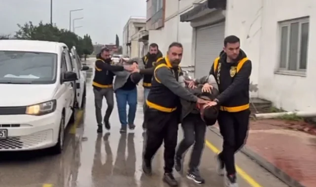 Adana'da hayvana şiddet görüntülerine 2 gözaltı!