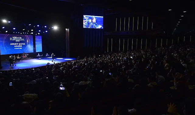 Ahmet Şafak Külliye'de Ramazan konseri verdi