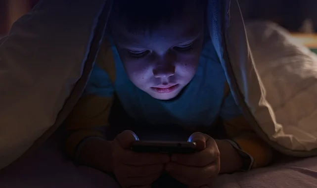 Aile'den çocukları siber zorbalığa karşı koruyacak yeni uygulama