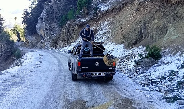 Alanya yollarında kış mesaisi sürüyor