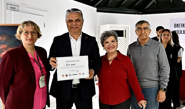 Antalya Muratpaşa'da Başkan Uysal'dan yaşlı dostu kent vurgusu