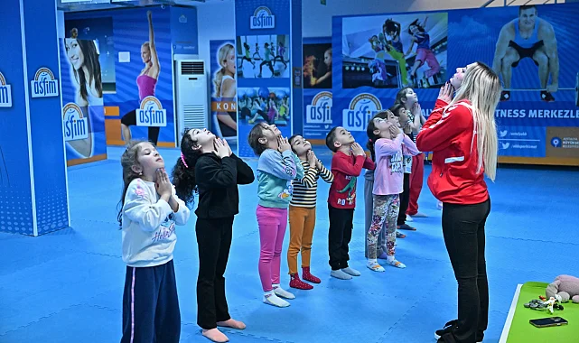 Antalya'da minikler sporla öğreniyor