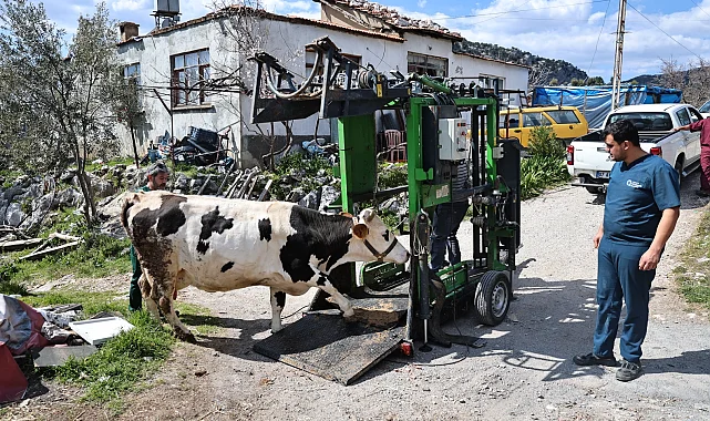 Antalya'da üreticiler yerinde verilen ücretsiz hizmetten memnun