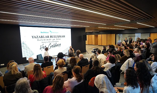 Aylin Kulin Beylikdüzü'nde okurlarıyla buluştu