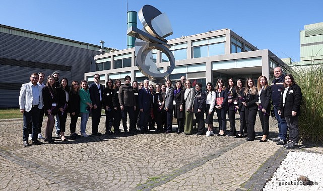 Başkan Bozbey’den 8 Mart Ziyareti