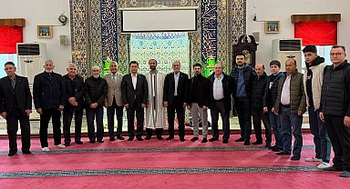 Başkan Erkan Aydın vatandaşlarla bayramlaştı