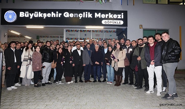BaşkanBozbey, Görükle Gençlik Merkezi’nde Gençlerle Buluştu