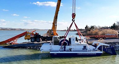 Başkent'in göletlerinde temizlik ve bakım sürüyor