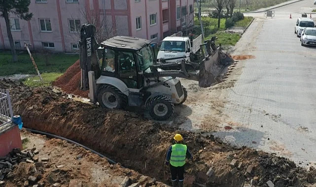 BASKİ Manyas'ta yıllanmış içme suyu hattını yeniledi
